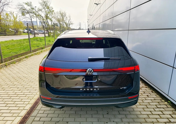 Volkswagen Passat cena 184490 przebieg: 10, rok produkcji 2024 z Będzin małe 704